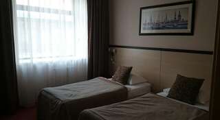 Гостиница Резидент Дубна Стандартный двухместный номер с 2 отдельными кроватями-4